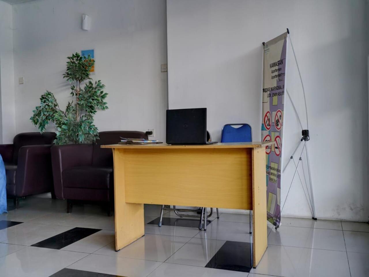 Oyo Life 93855 The Jarrdin By Hotel Bandung