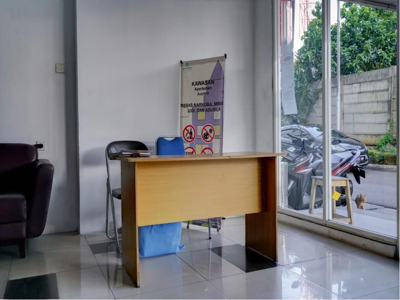 Oyo Life 93855 The Jarrdin By Hotel
