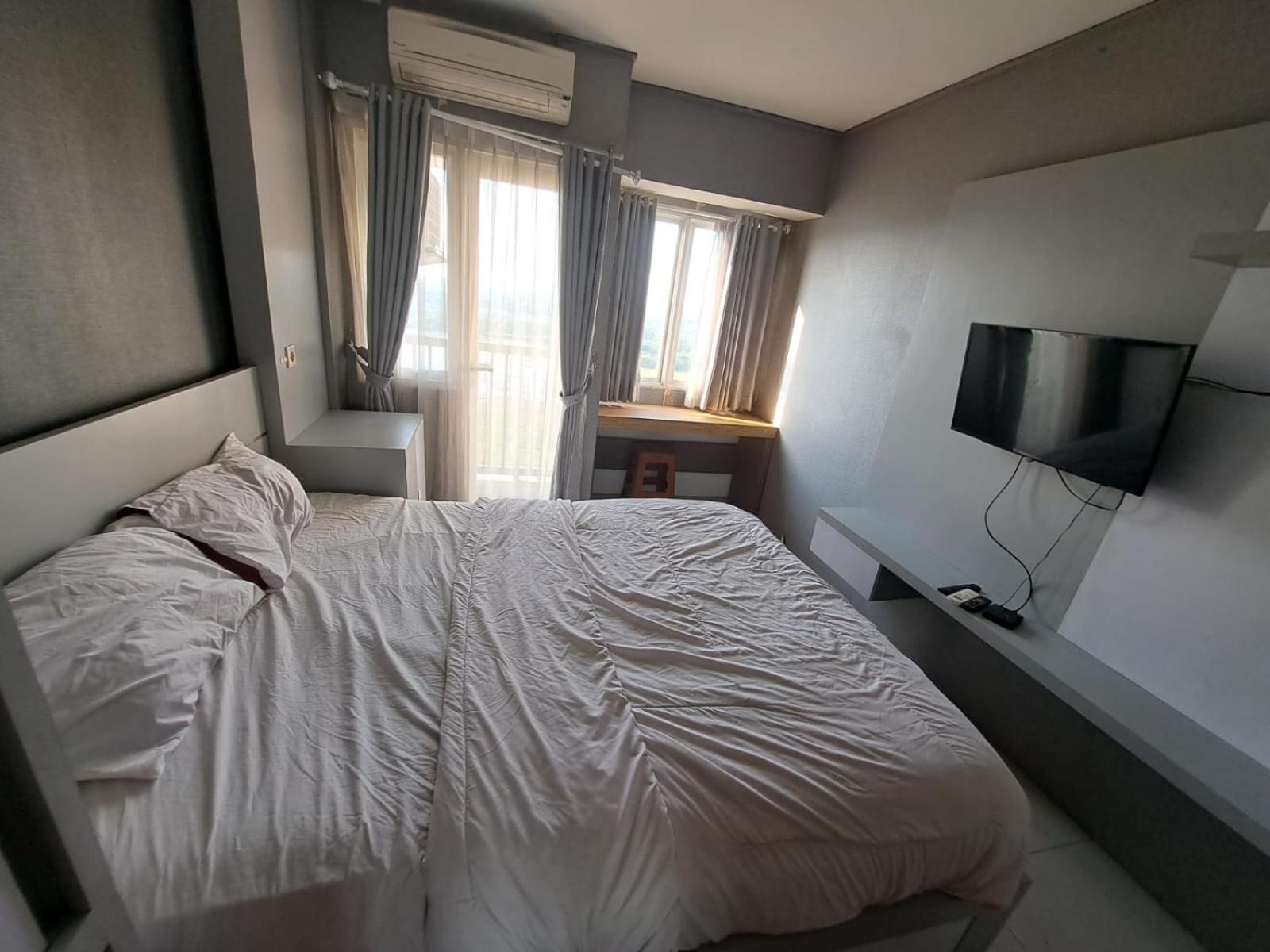 Oyo Life 93855 The Jarrdin By 2* Bandung